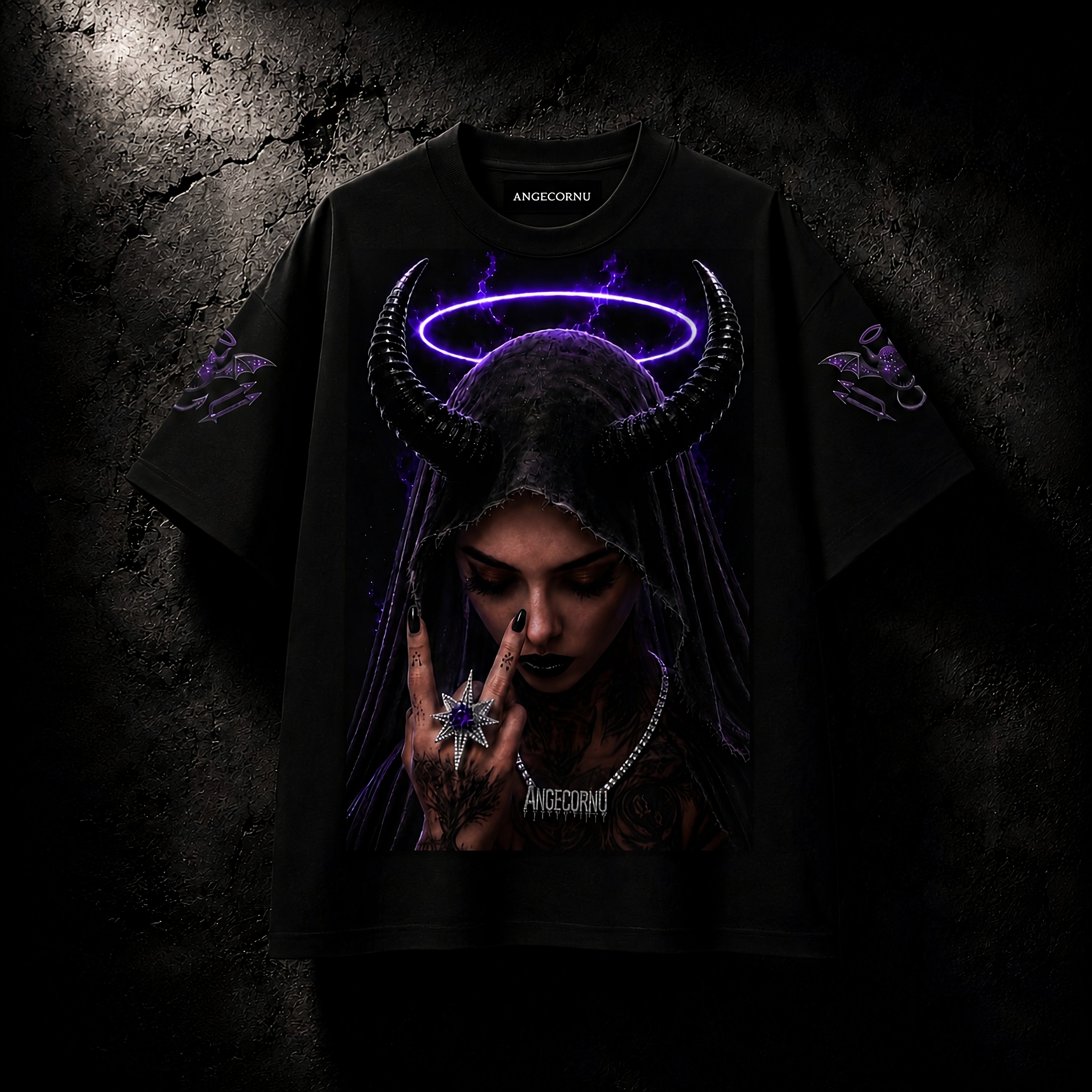 HORNED SAINT